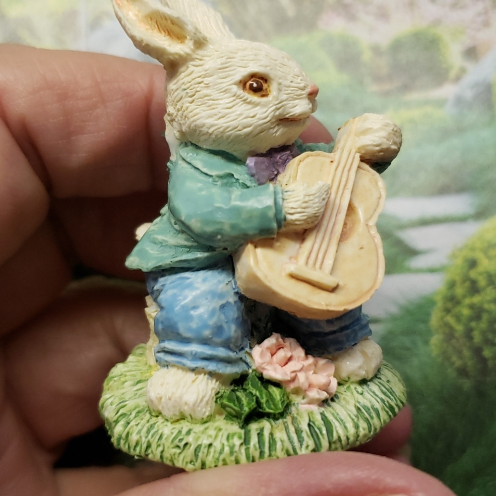 Two (2) 3D Most adorable Enesco bunnies - Picture 9 of 12